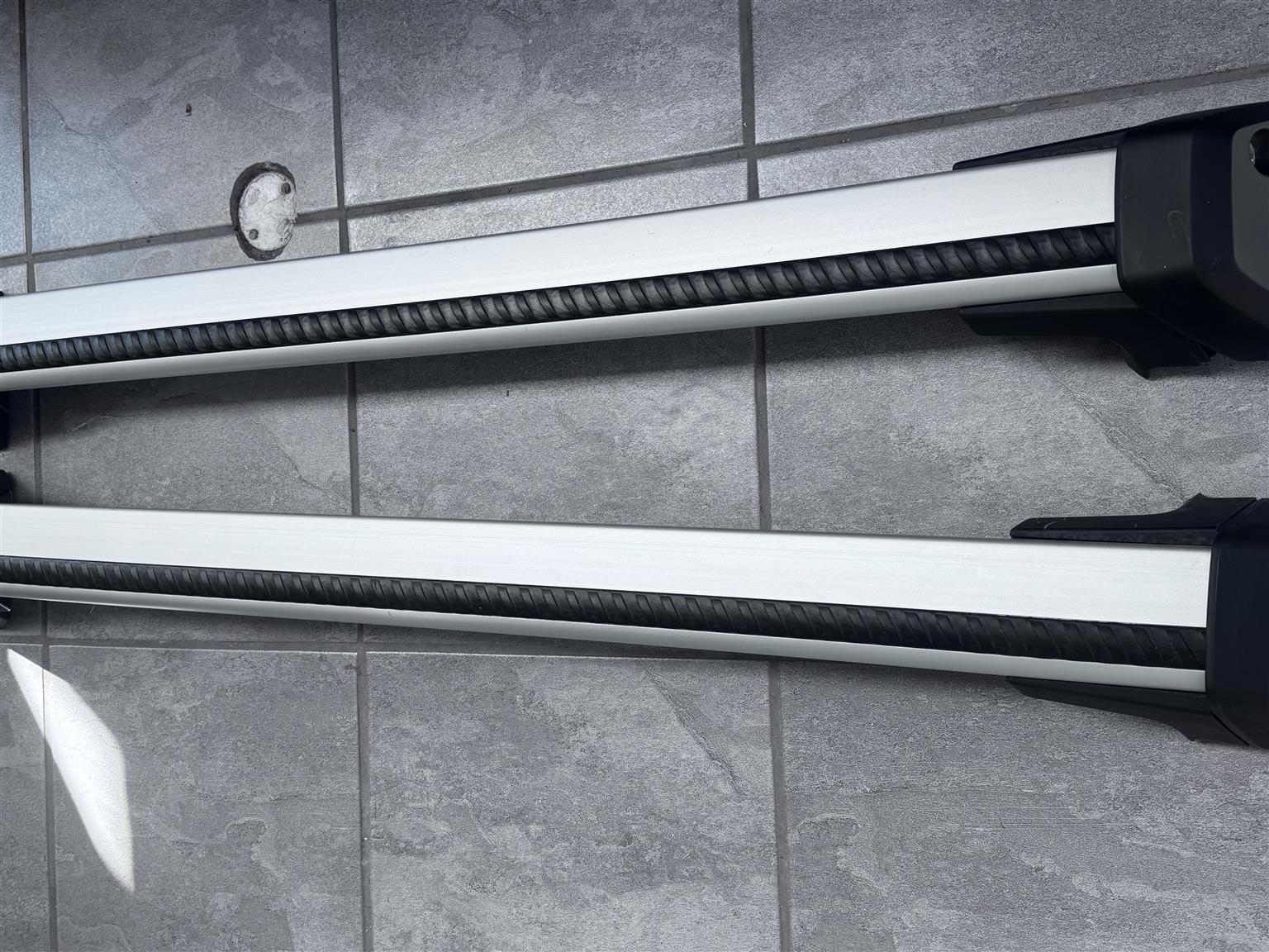 Xc60 Volvo roof racks - Private Seller