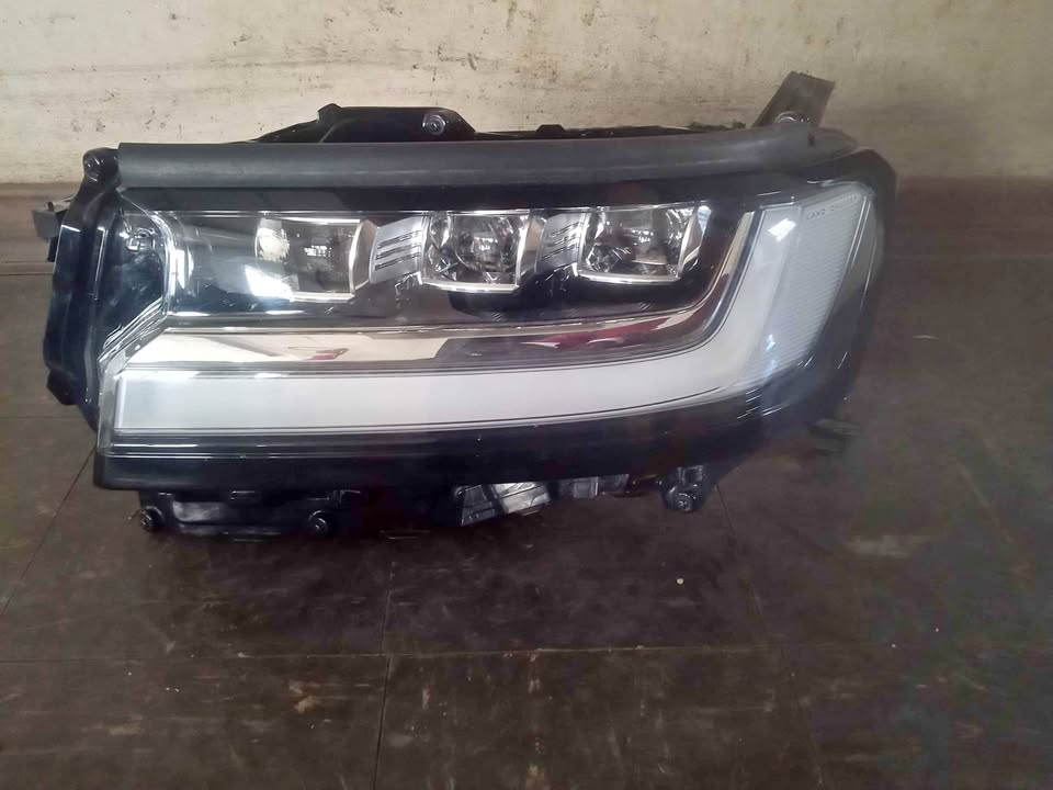 Land cruiser Left headlight Land cruiser Left headlight