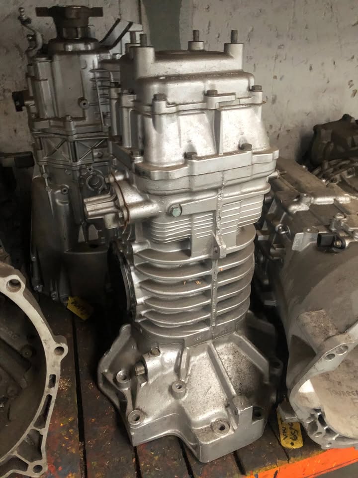 VW CARAVELLE 2.1 2.3 MANUAL GEARBOX FOR SALE
