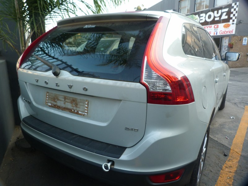 Volvo XC60 2.4 AT - 2010 SPARESBOYZ STRIPPING FOR SPARES - Private Seller Volvo XC60 2.4 AT - 2010 SPARESBOYZ STRIPPING FOR SPARES - Private Seller