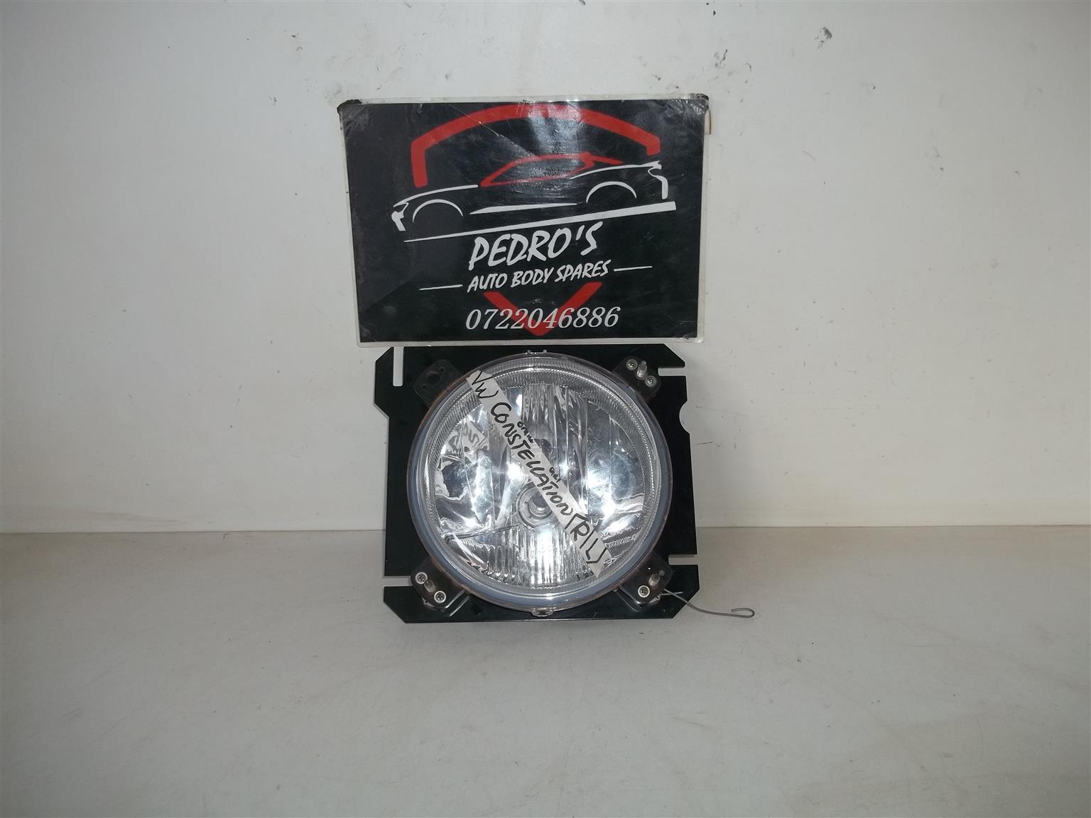 VW Constellation Truck headlight (L/R) - Private Seller VW Constellation Truck headlight (L/R) - Private Seller