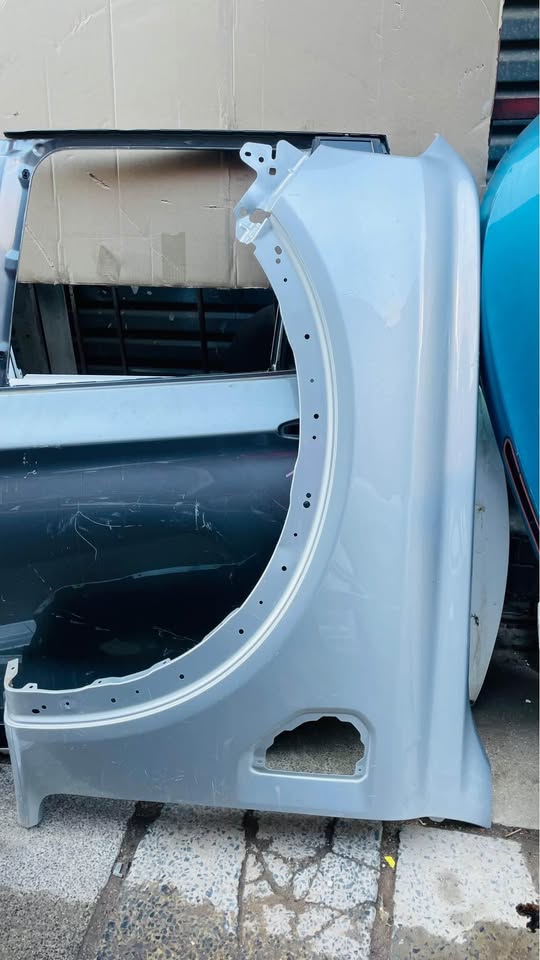 Ford Everest fender - Private Seller Ford Everest fender - Private Seller