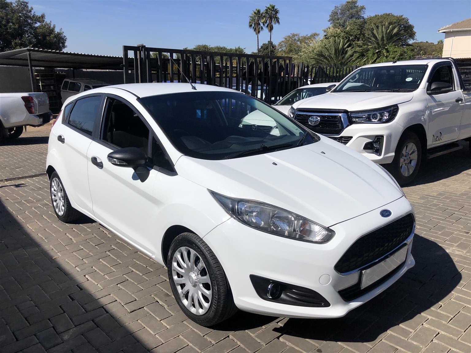 Used 2017 Ford Fiesta 5-door 1.4 Ambiente - Private Seller Used 2017 Ford Fiesta 5-door 1.4 Ambiente - Private Seller