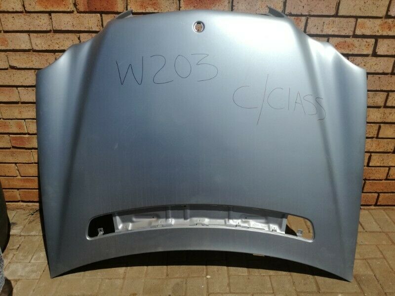 Mercedes Benz C-class W203 Bonnet - Private Seller Mercedes Benz C-class W203 Bonnet - Private Seller