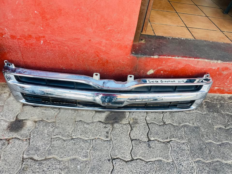 Toyota Quantum grille - Private Seller Toyota Quantum grille - Private Seller