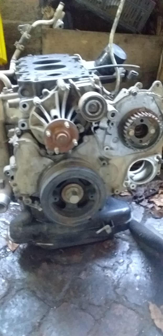 Toyota Hilux 2.5D4D Sub Assembly - Private Seller Toyota Hilux 2.5D4D Sub Assembly - Private Seller