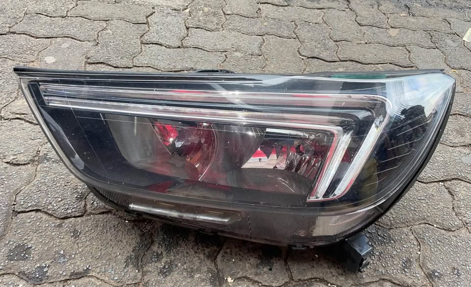 OPEL MOKKA X HEADLIGHT - Private Seller OPEL MOKKA X HEADLIGHT - Private Seller