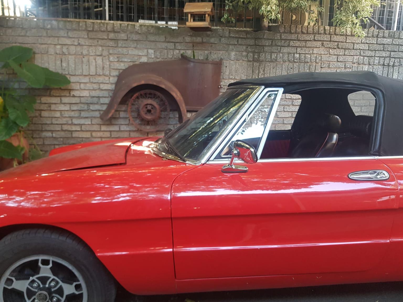 Alfa Romeo Spider 2000L RHD