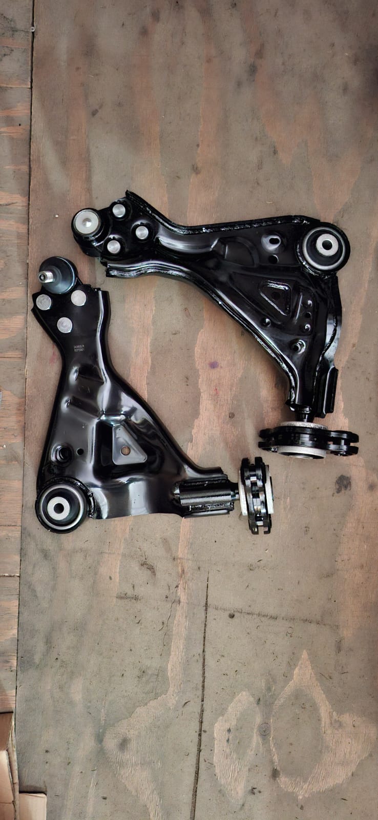 Mercedes V250 W447 Control Arms for sale