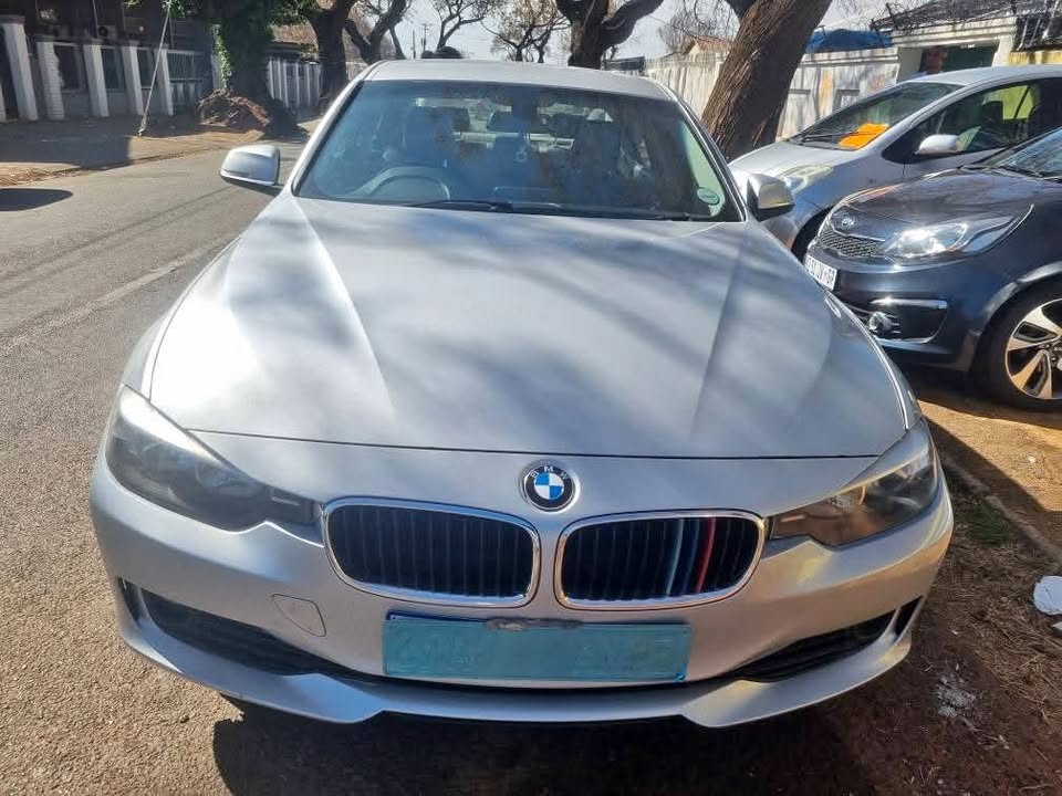 2014 bmw F30 316i Automatic 120000km Mechanically Perfect with Full Leather Seat interior