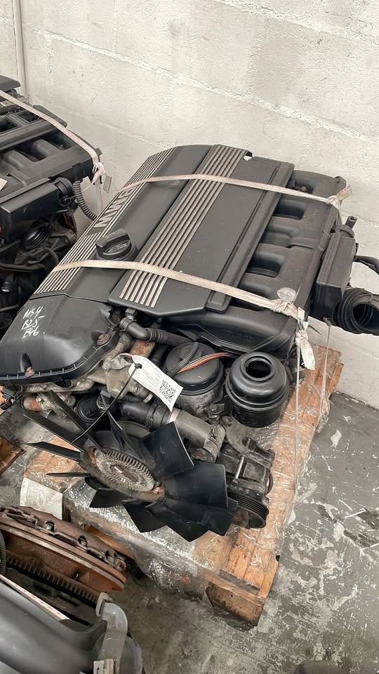 BMW E46 2.5 M54B25 Engine - Private Seller BMW E46 2.5 M54B25 Engine - Private Seller