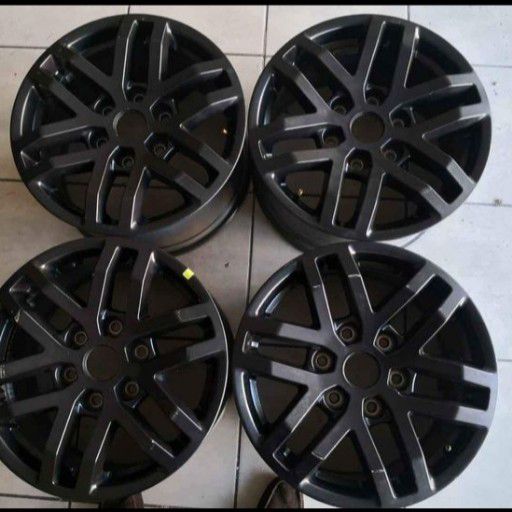 Ford raptor 17inch rims
