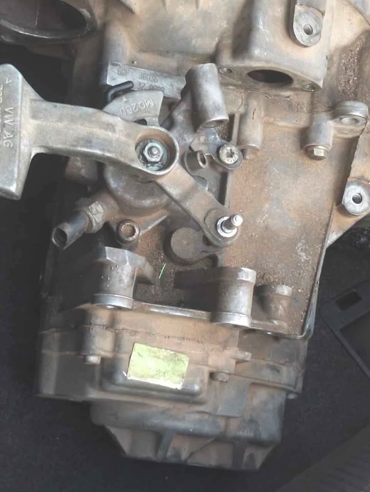 Used Refurbished Six Speed Gearbox of VW Jetta 5 FSI 2L
