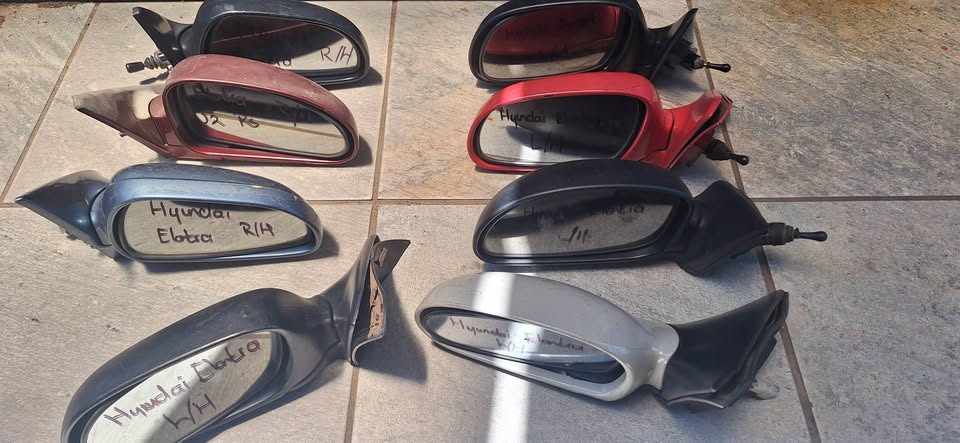 Hyundai elantra mirrors available - Private Seller Hyundai elantra mirrors available - Private Seller