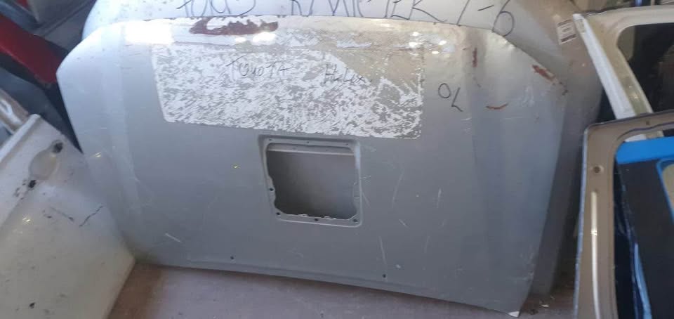 Toyota Hilux D4D bonnet - Private Seller Toyota Hilux D4D bonnet - Private Seller