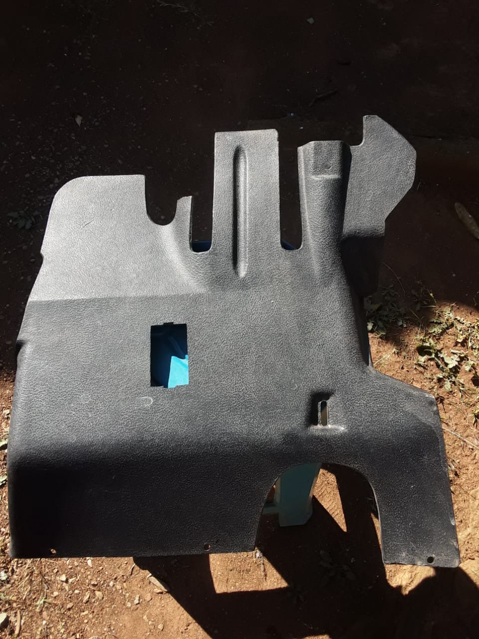 BMW E30 BOX SHAPE SPARES | Junk Mail