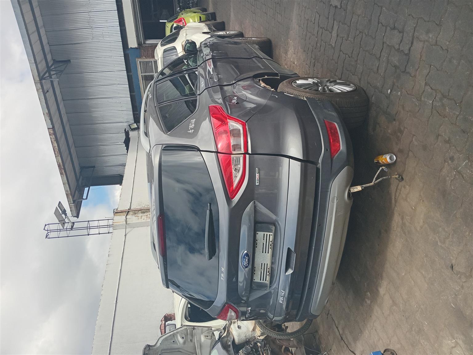 ford kuga 1.6 2016 stripping - Private Seller ford kuga 1.6 2016 stripping - Private Seller