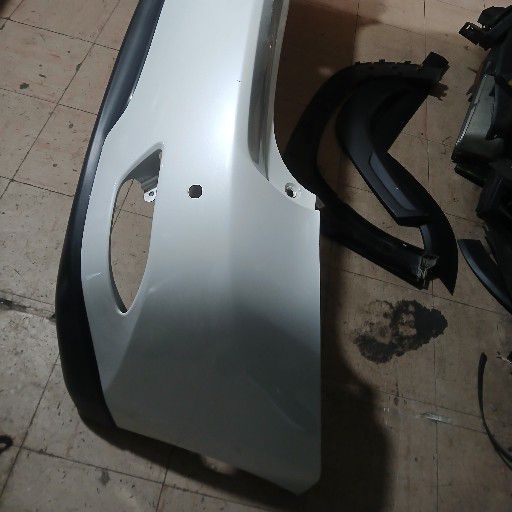 Lexus Rx350 back bumper - Private Seller Lexus Rx350 back bumper - Private Seller