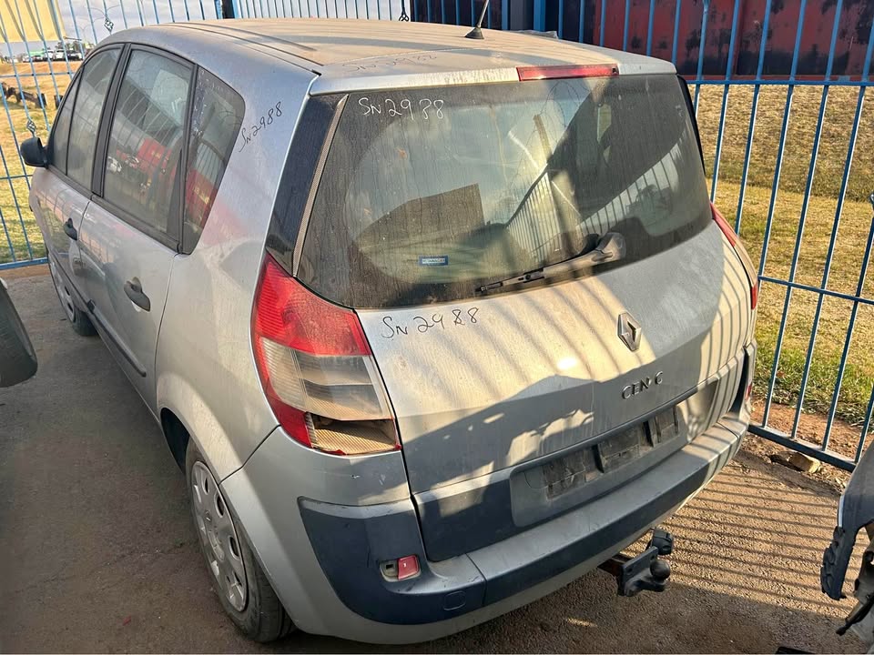 Renault Scenic Stripping For Parts @Circle 7 Used Parts Call or WhatsApp - Private Seller