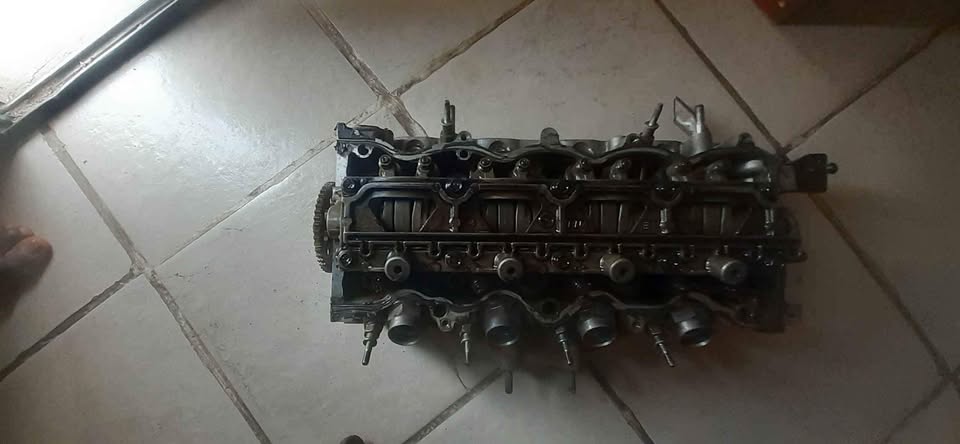 Stripping Honda Civic 1.8ivtec R18 Engine Parts