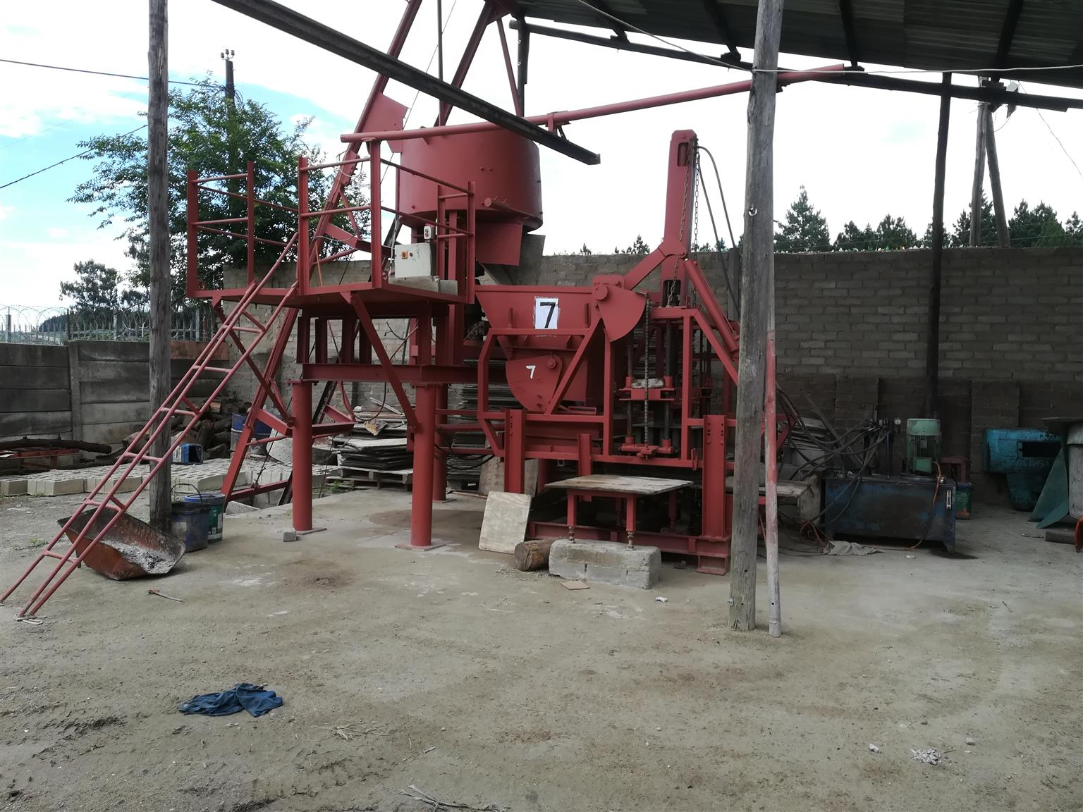Cement block and brick manufacturing plant for sale | Junk Mail