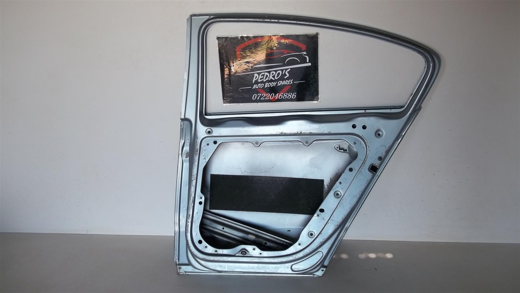 VW Passat (Right) passenger door - Private Seller VW Passat (Right) passenger door - Private Seller