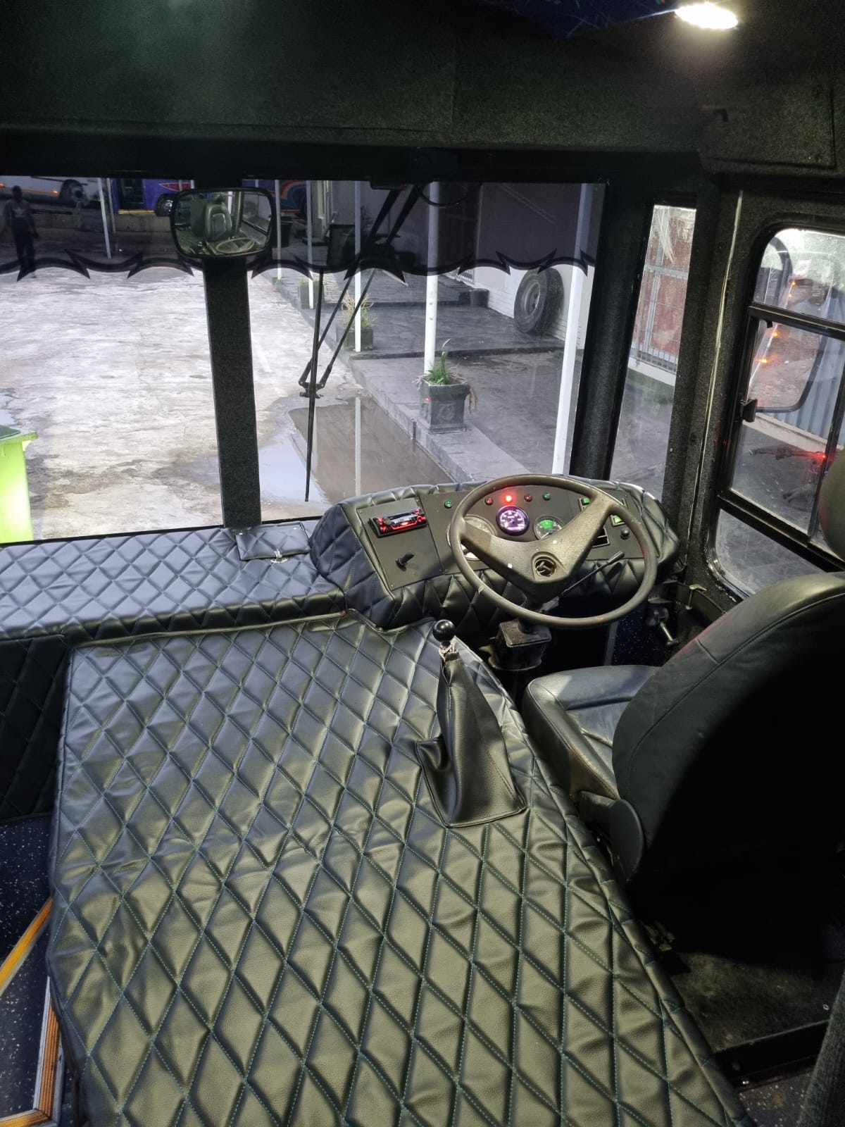 1998 Mercedes benz 1624 comuter bus for sale