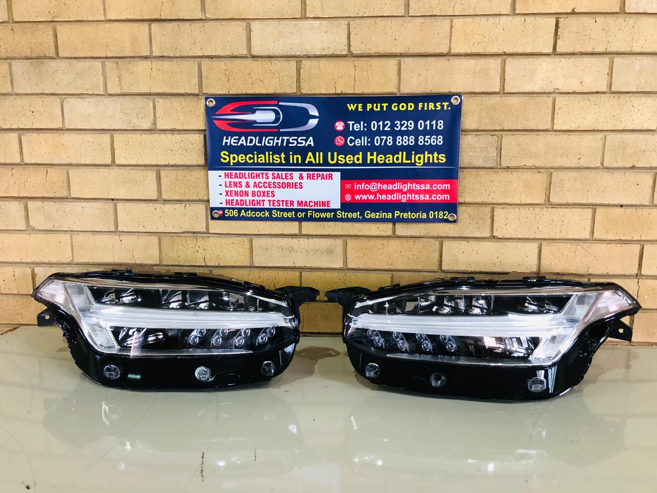 Volvo XC90 Full LED xenon left and right side headlights taking 3 ballasts - Private Seller Volvo XC90 Full LED xenon left and right side headlights taking 3 ballasts - Private Seller