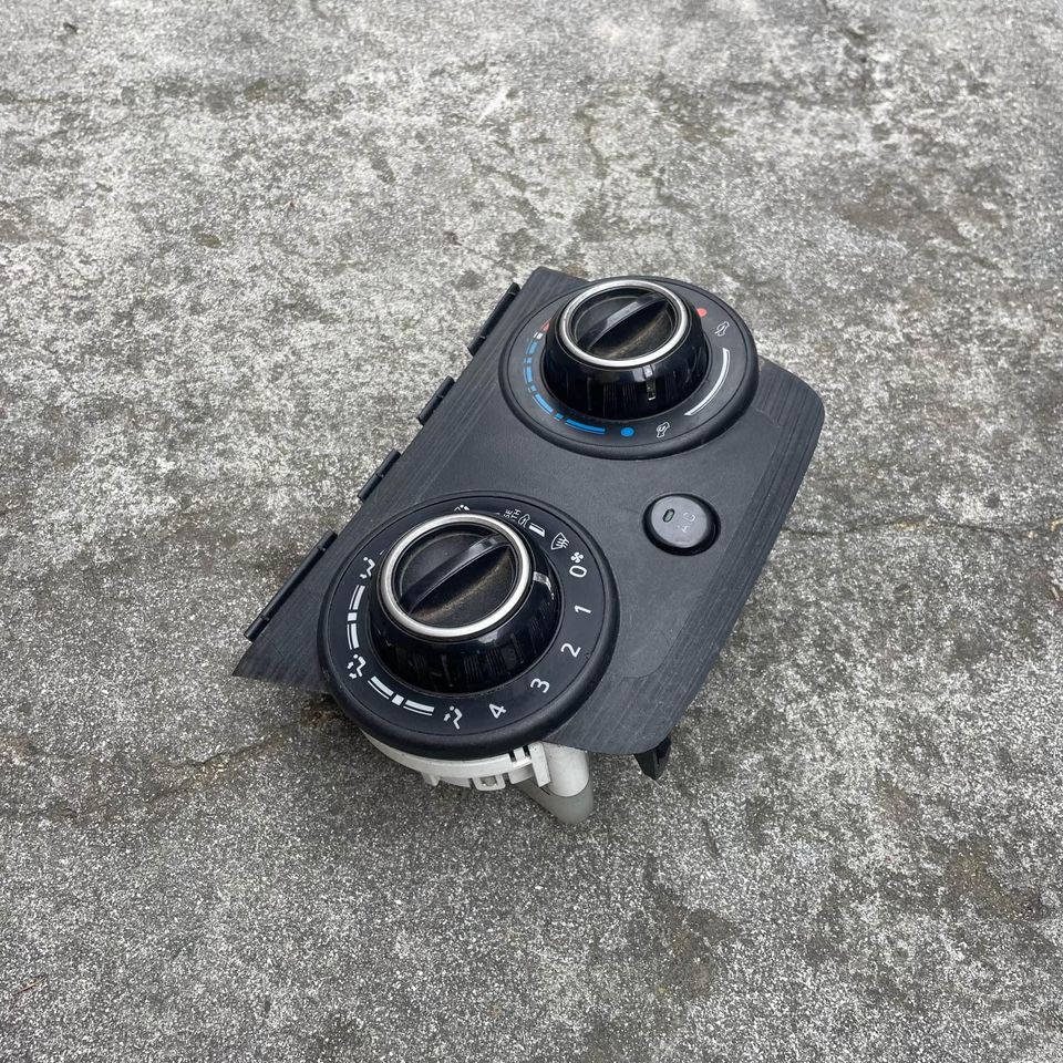 Toyota Avanza A/C & Heater Controls - Private Seller