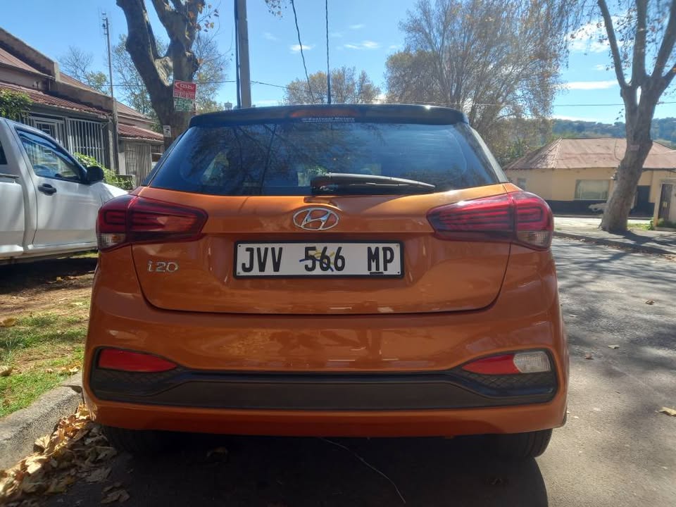 2019 HYUNDAI I20 1.2 MOTION PETROL, MANUAL, ORANGE, 83000KMS