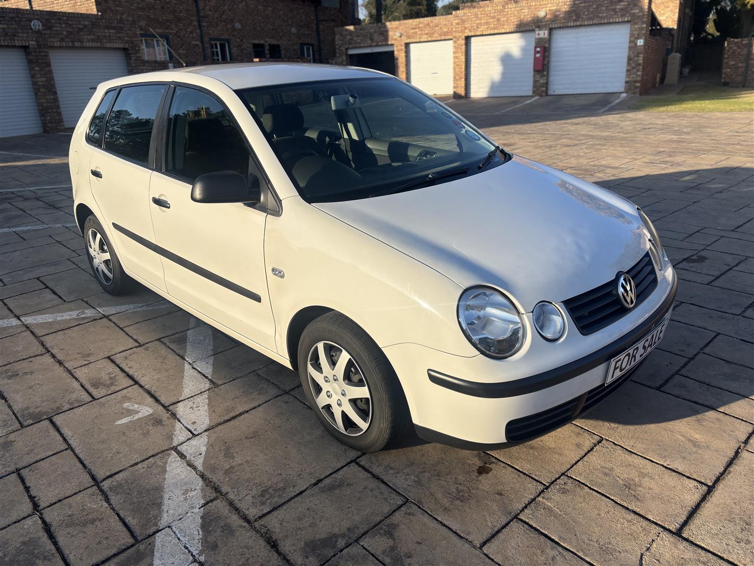 VW POLO FULL SERVICE HISTORY