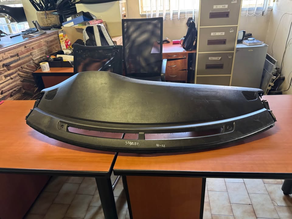 Toyota Starlet Dashboard Shell - Private Seller Toyota Starlet Dashboard Shell - Private Seller