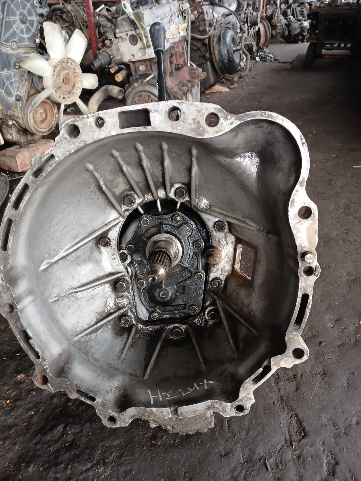 TOYOTA HILUX 5 SPEED GEARBOX FOR SALE - Private Seller