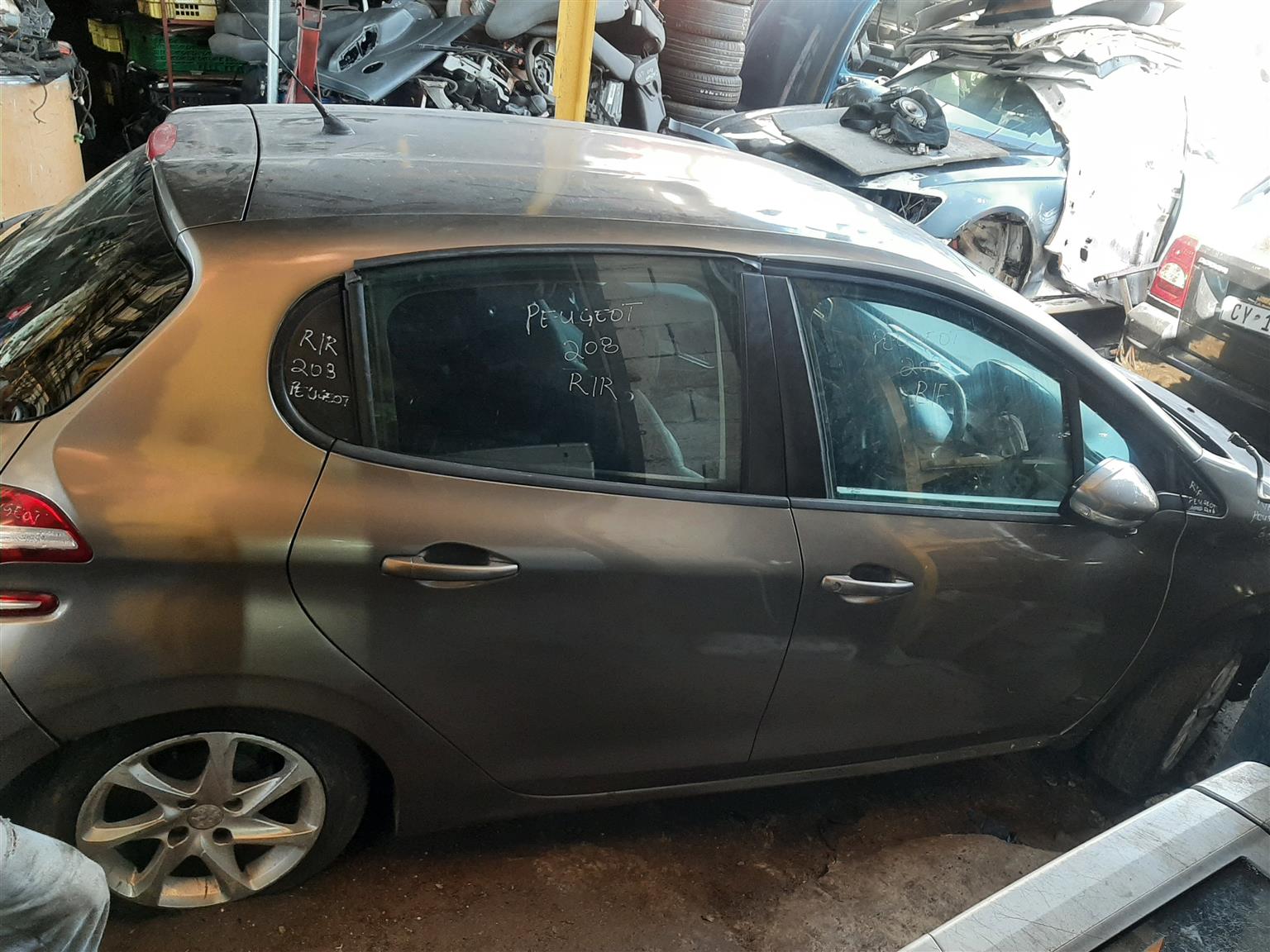 Peugeot 208 car parts - Private Seller