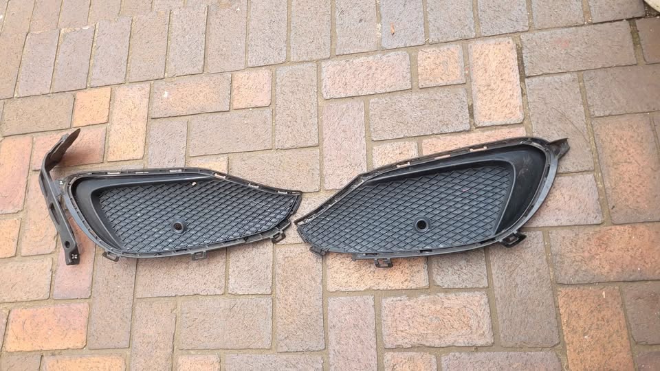 Mercedes-Benz W176 Face-lift Fog Covers - Private Seller