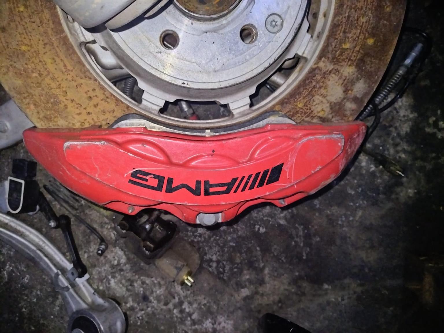 Mercedes AMG brake calliper for sale used - Private Seller Mercedes AMG brake calliper for sale used - Private Seller
