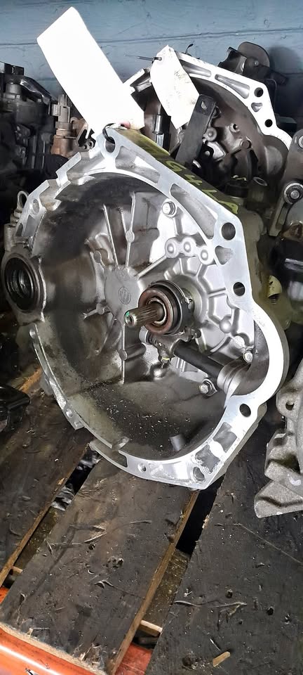 KIA RIO 5 SPEED MANUAL G4LA GEARBOX - Private Seller KIA RIO 5 SPEED MANUAL G4LA GEARBOX - Private Seller