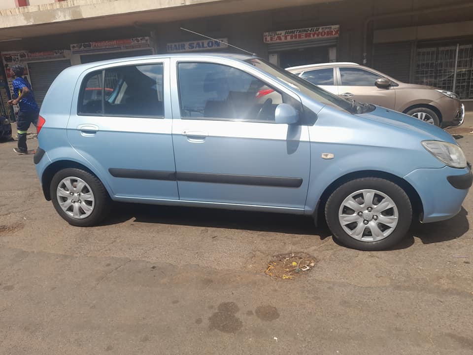 2010 Hyundai Getz 1.4 HS 80000km Available Contact Leon on