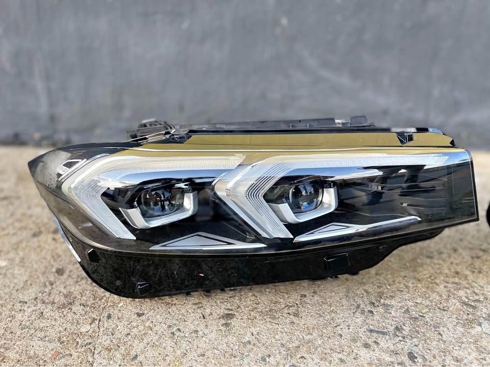 Bmw G20 LCI 3 series 2022 headlights - Private Seller Bmw G20 LCI 3 series 2022 headlights - Private Seller