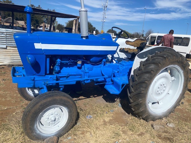 FORD 5000 Tractor