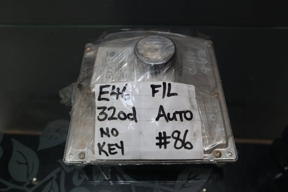 BMW 330D E46 FACE LIFT COMPUTER BOX & LOCK SET - Private Seller
