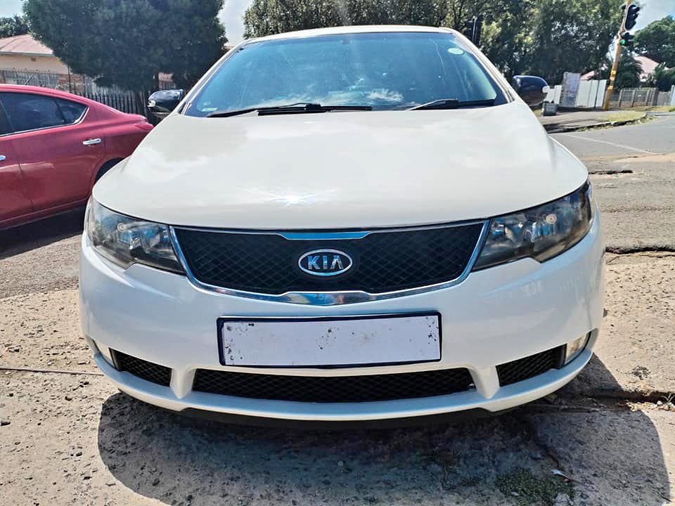 2009 KIA CERATO 2.0 SEDAN AUTOMATIC PETROL