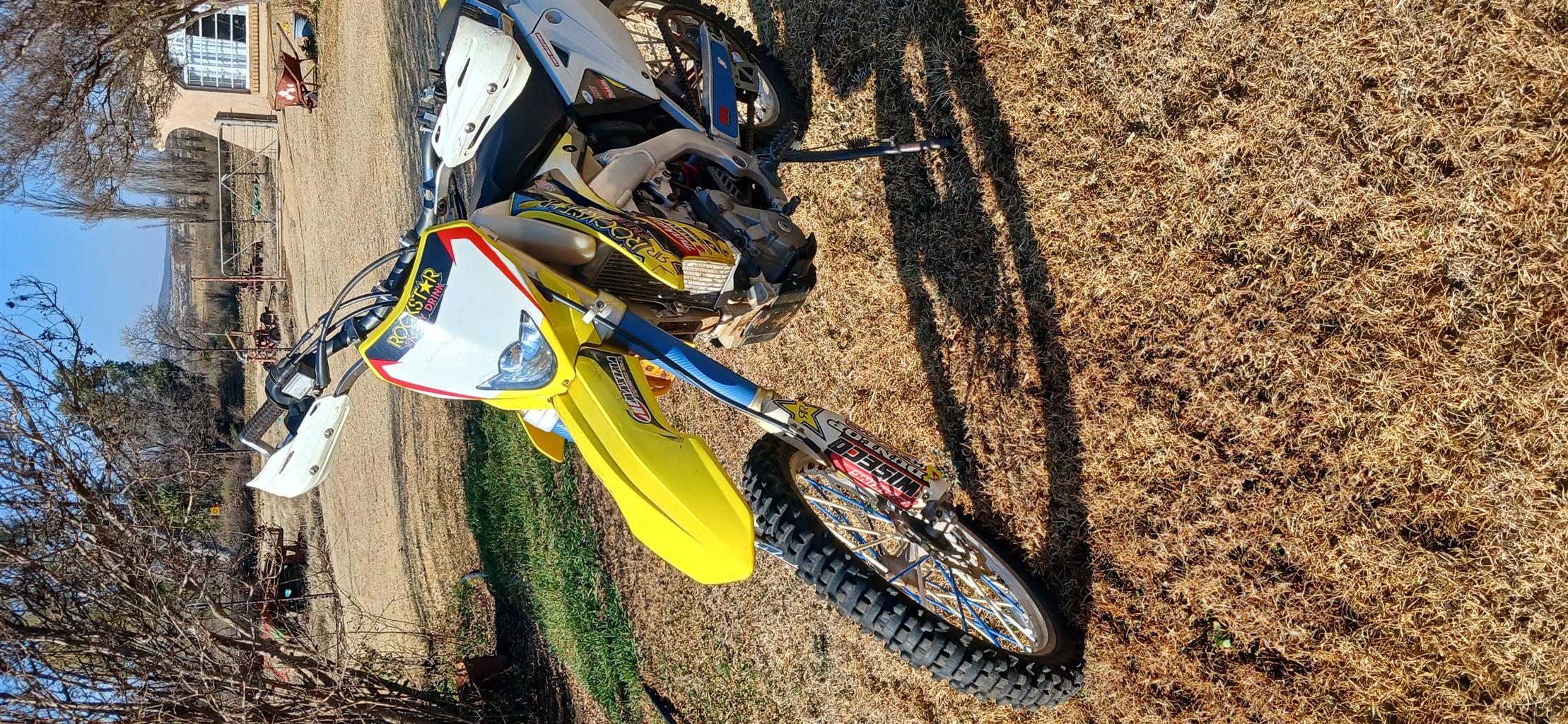 RM-X 450 Z Suzuki Offroad Bike for Sale - Private Seller RM-X 450 Z Suzuki Offroad Bike for Sale - Private Seller