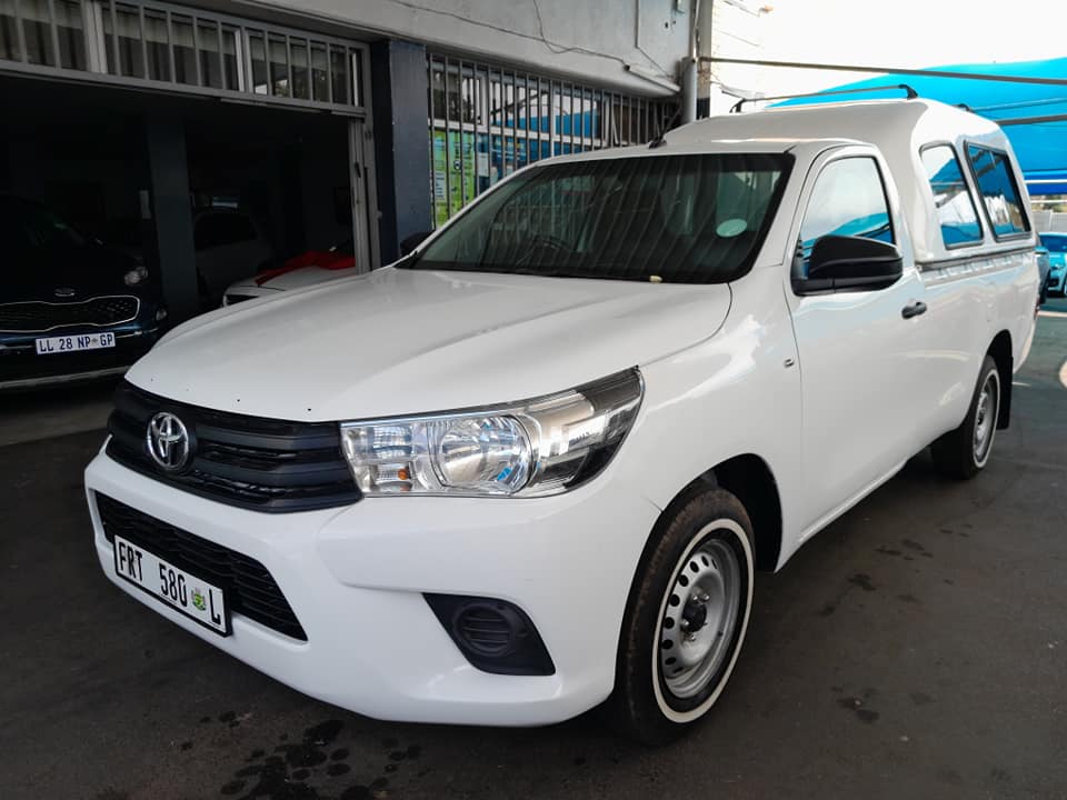 2021 TOYOTA HILUX 2.0 VVTI MANUAL WITH CANOPY