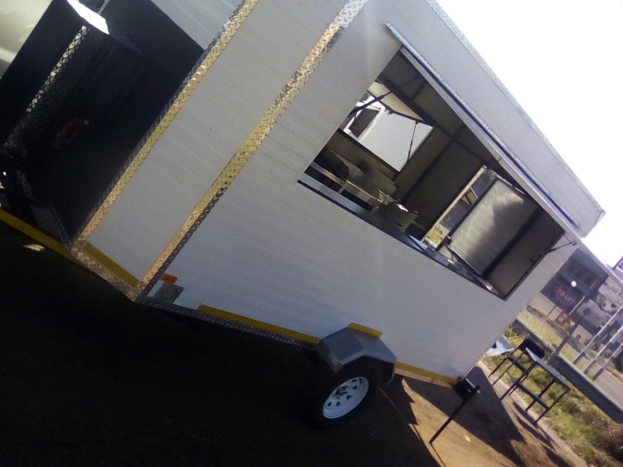 4m Mobile Kitchen For Sale Junk Mail
