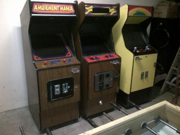 ARCADE GAMES, POOLTABLES TABLESOCCERS FOR SALE / RENT: