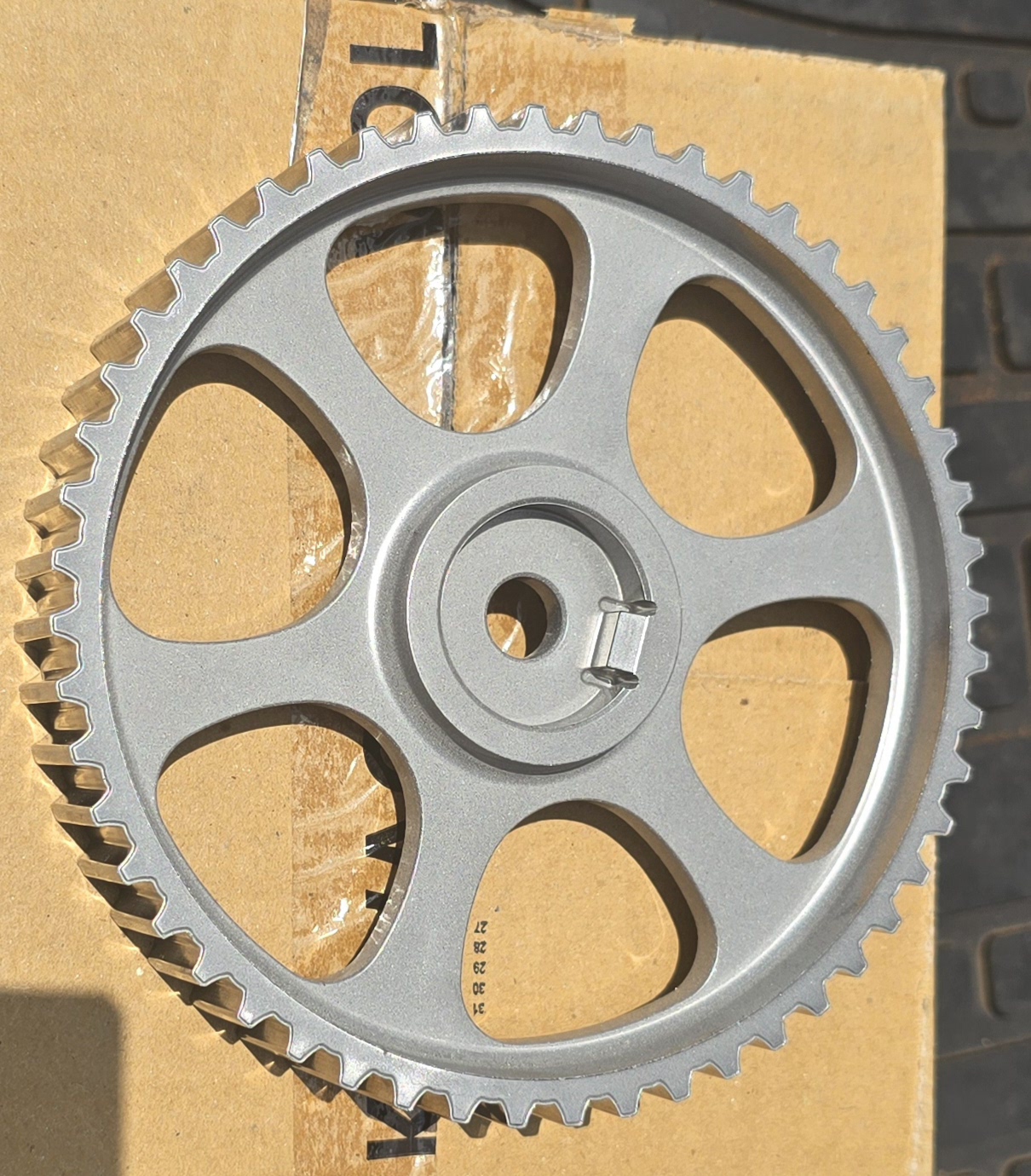 New stock arrivals  Camshaft pulley Suitable for various audi anc vw 030 109 111 - Private Seller