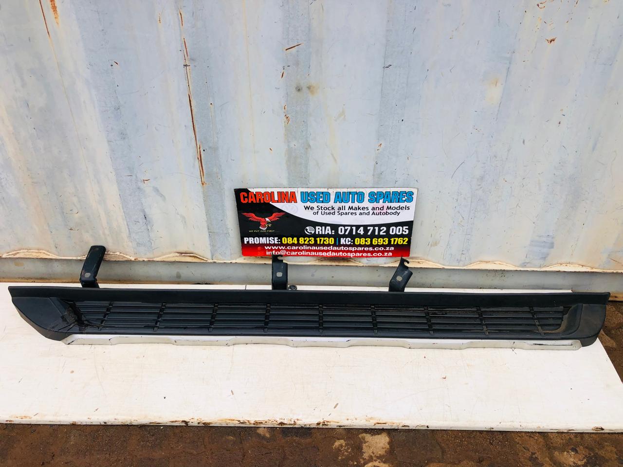 Ford Ranger T6/T7/T8 left side step (replacement) - Private Seller Ford Ranger T6/T7/T8 left side step (replacement) - Private Seller