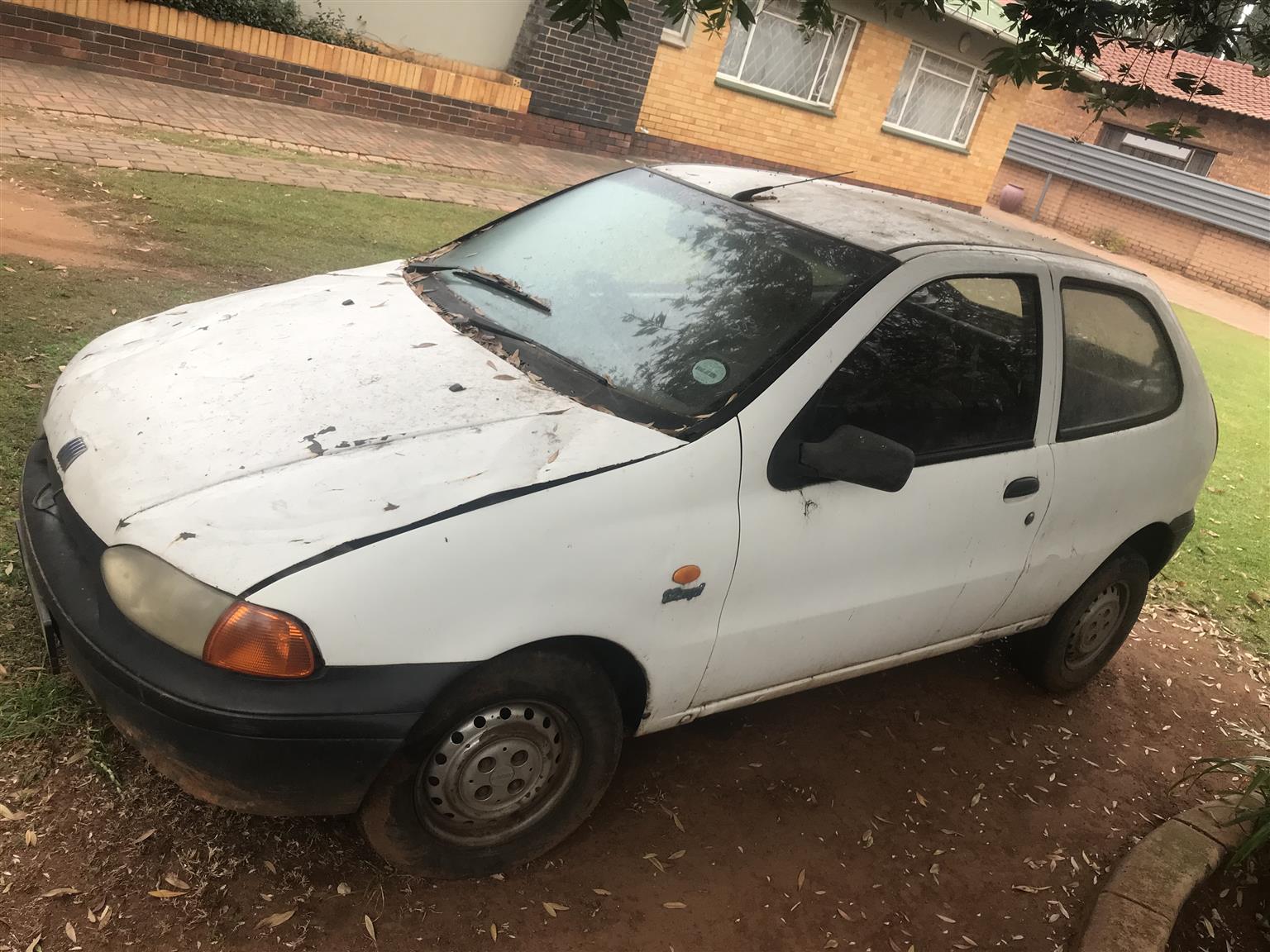 Fiat palio 1.2 year 2005 engine running - Private Seller Fiat palio 1.2 year 2005 engine running - Private Seller