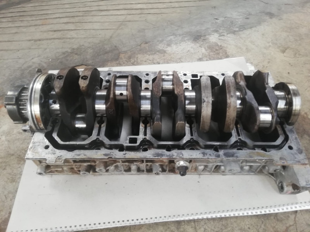 CRANK SHAFT VOLVO S60 2.4L FOR SALE (DELIVERY COUNTRY WIDE) - Private Seller